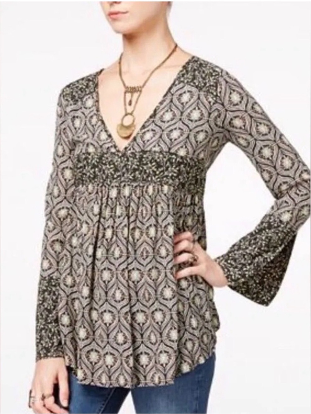 Free People Medium Rayon Rolling Hills Bell Sleeve Empire Top PTP 21”